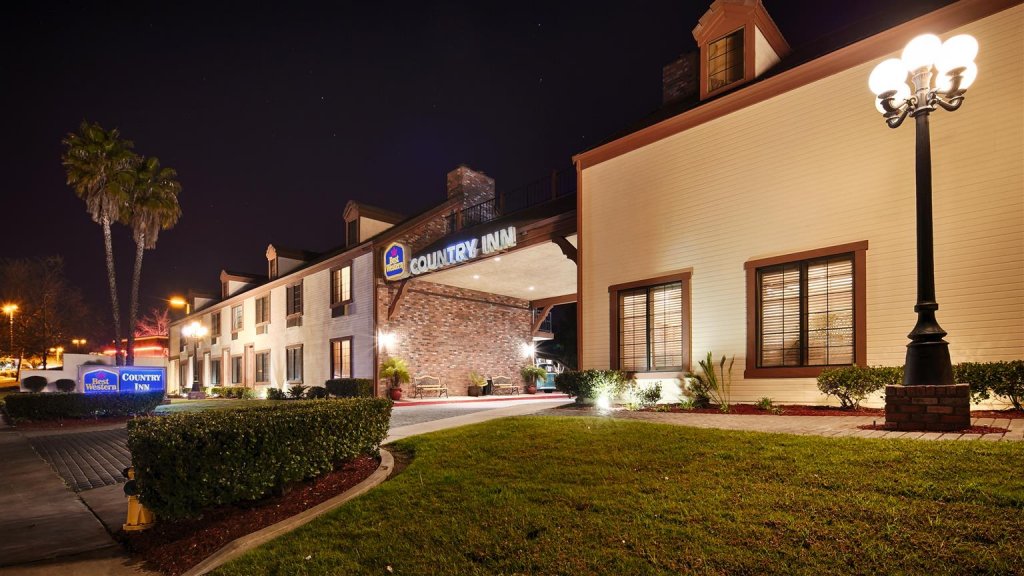 Фото Best Western Country Inn
