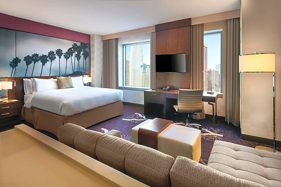Фото Courtyard by Marriott Los Angeles L. A. Live