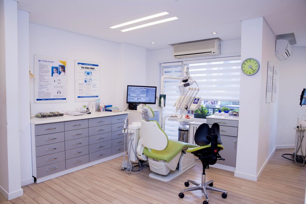 Clínica dental Orthodontist Prof. Dr. Ahmet Keles, , foto
