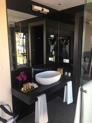 Фото H. Boutique Peña Parda