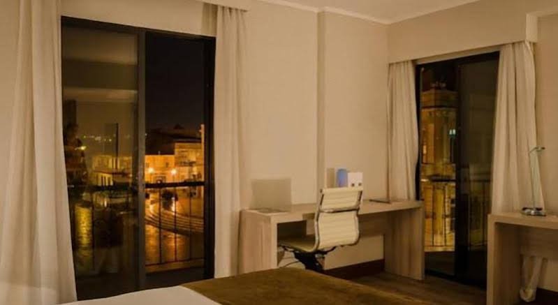 Фото Terrado Arturo Prat