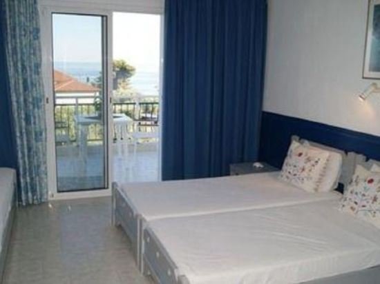 Фото Xenios Faros Apartments