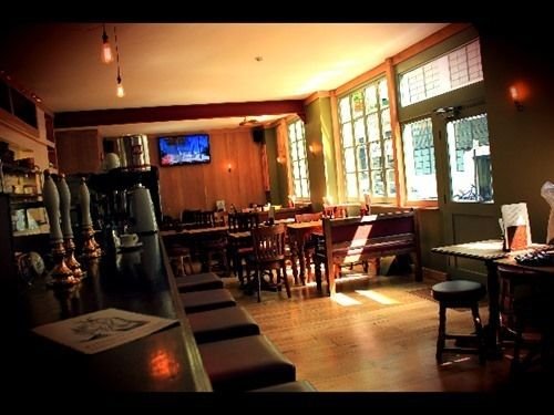 Фото The Fitzrovia Belle Hotel