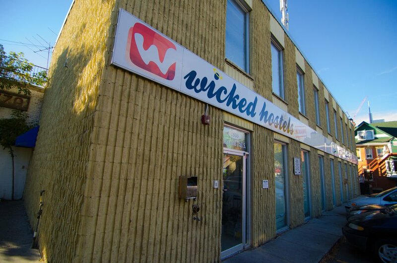 Гостиница Wicked Hostels - Calgary в Калгари