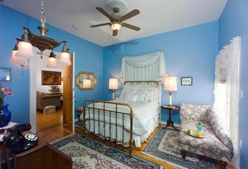 Фото The Blenman Inn