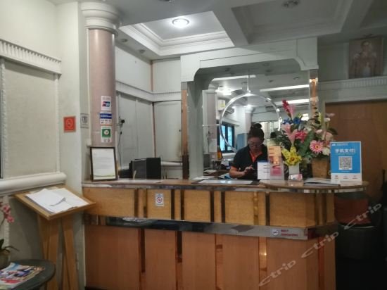 Фото Sam's Lodge