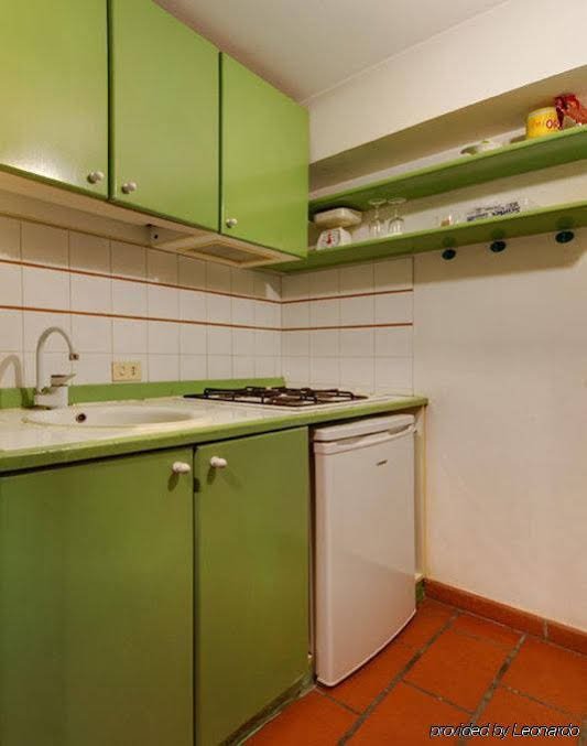 Фото Hotel 53 Cinquantatre Rome