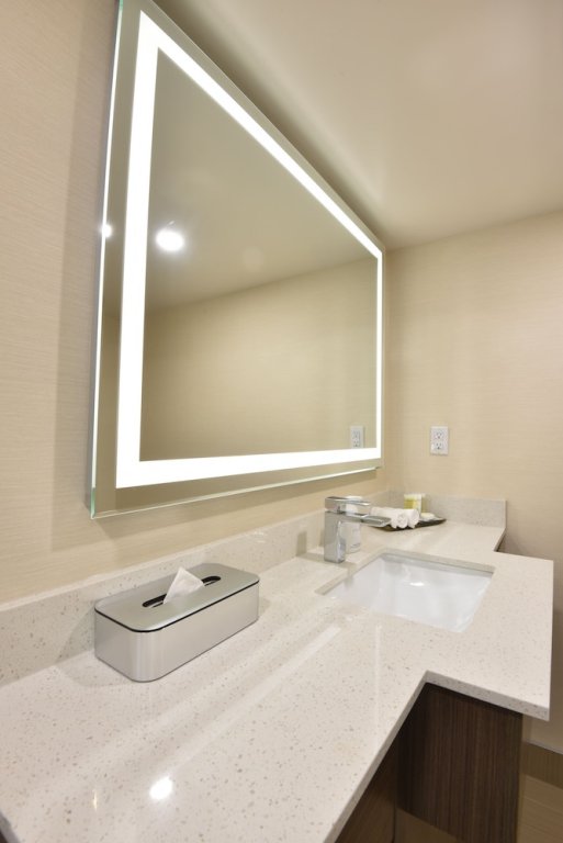 Фото Victoria Inn Hotel and Convention Centre Winnipeg