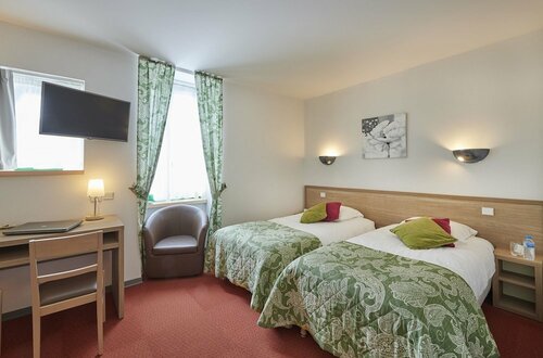 Гостиница Logis Hotel Du Lac в Морле