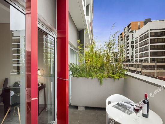 Фото Holiday Inn & Suites Sydney Bondi Junction, an Ihg Hotel