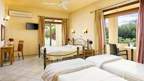 Фото Hotel Abatis