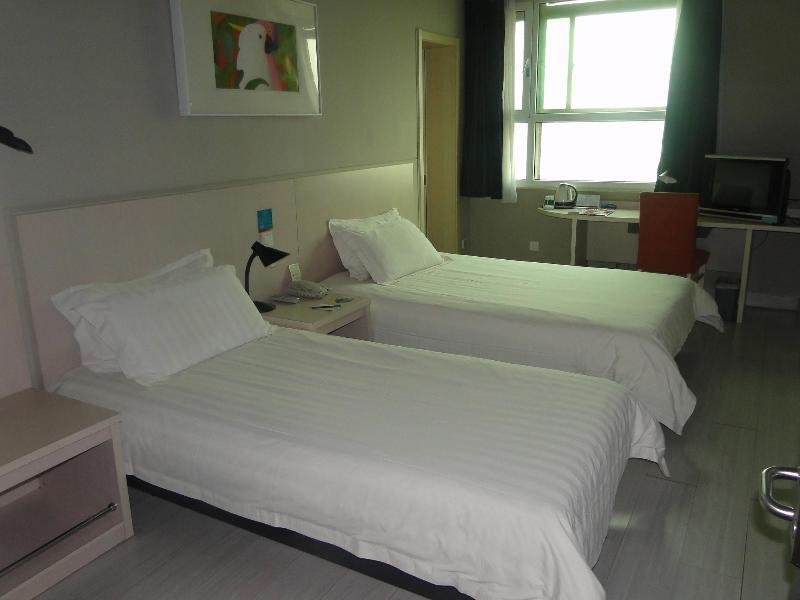 Фото Jinjiang Inn - Jinan East Jiefang Road