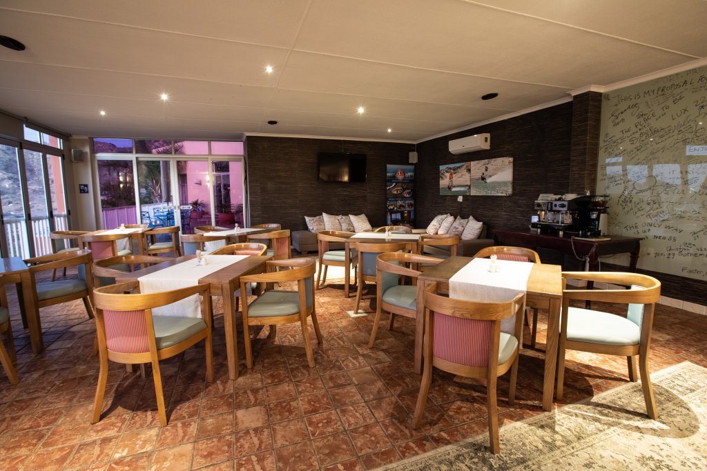 Фото Lüderitz Nest Hotel