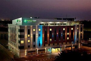 Гостиница Holiday Inn Express Dubai - Safa Park