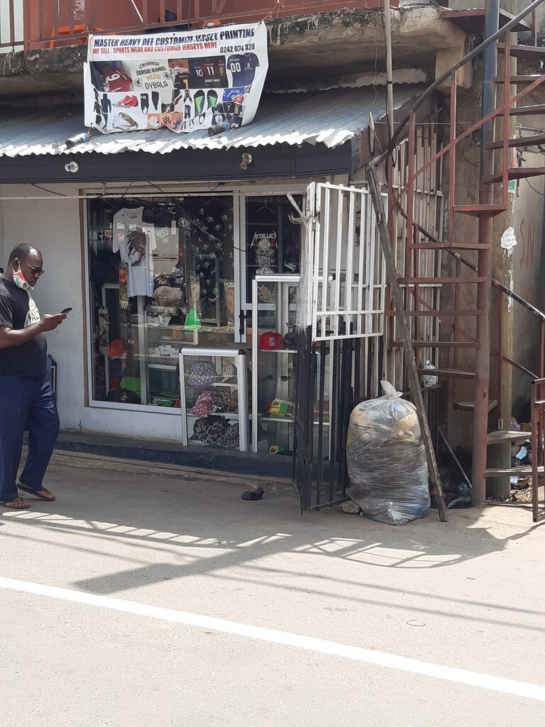 Clothing market Master Heavy dee customize jersey printinng, Accra, photo