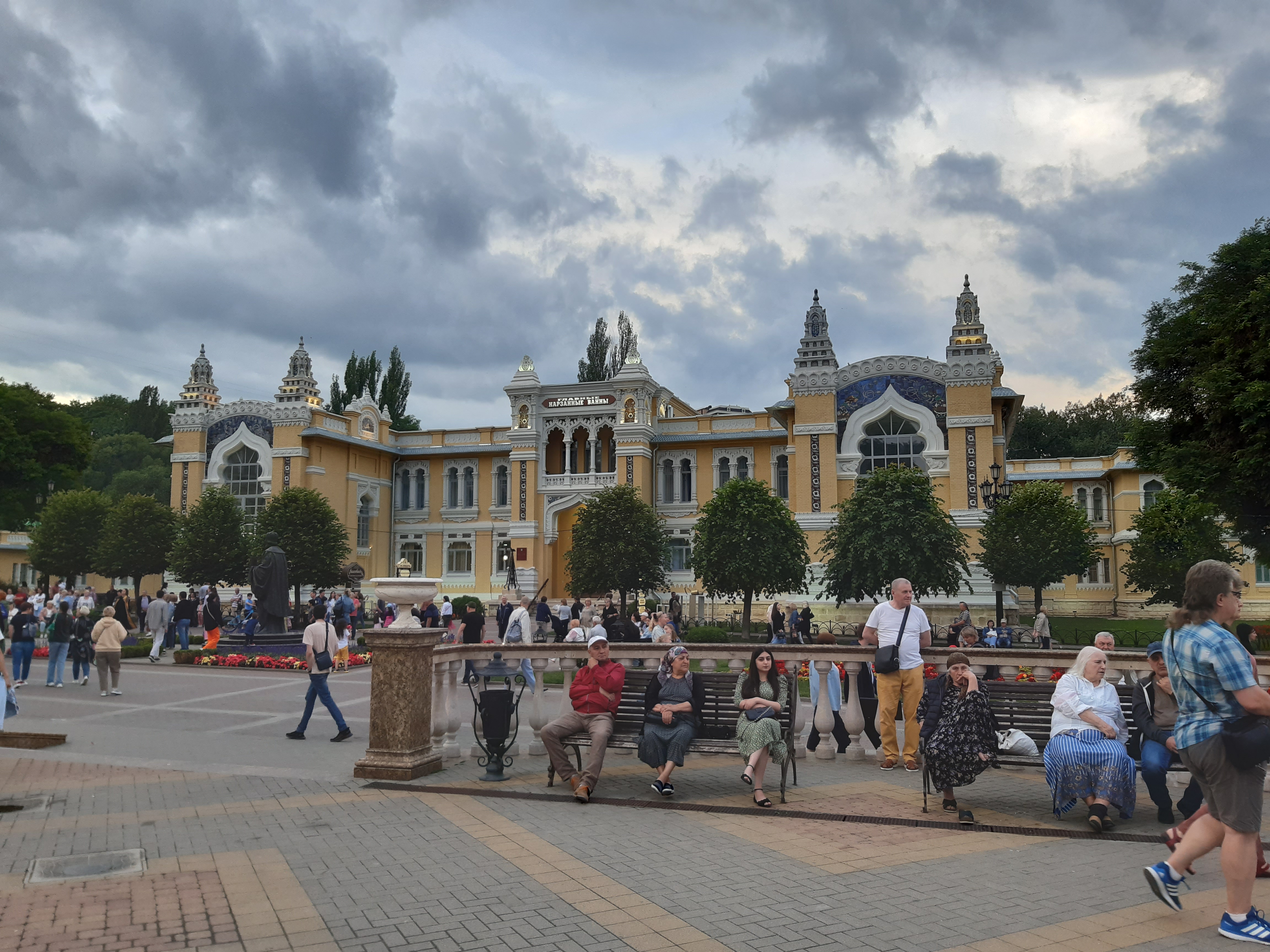 Фото Главные нарзанные ванны