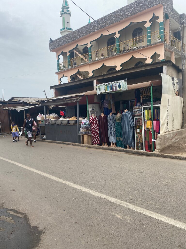 Clothing store Rabisco Enterprise, Accra, photo