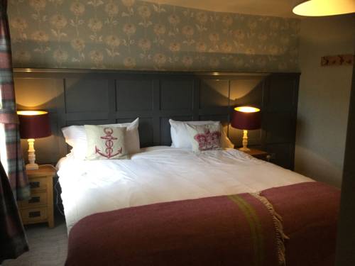 Фото Crown and Anchor