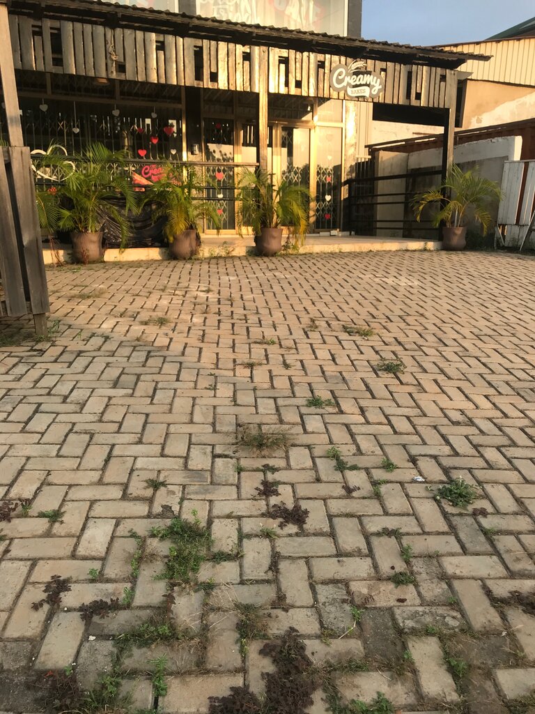 Restaurant Creamy Bakes, Accra, photo