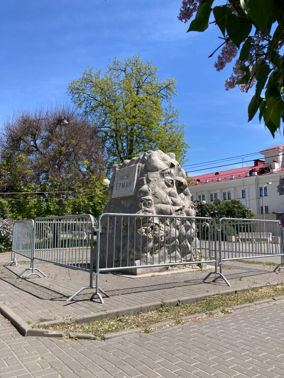 Monument, memorial Mass Grave of the Heroes of the Civil War, Volgograd, photo
