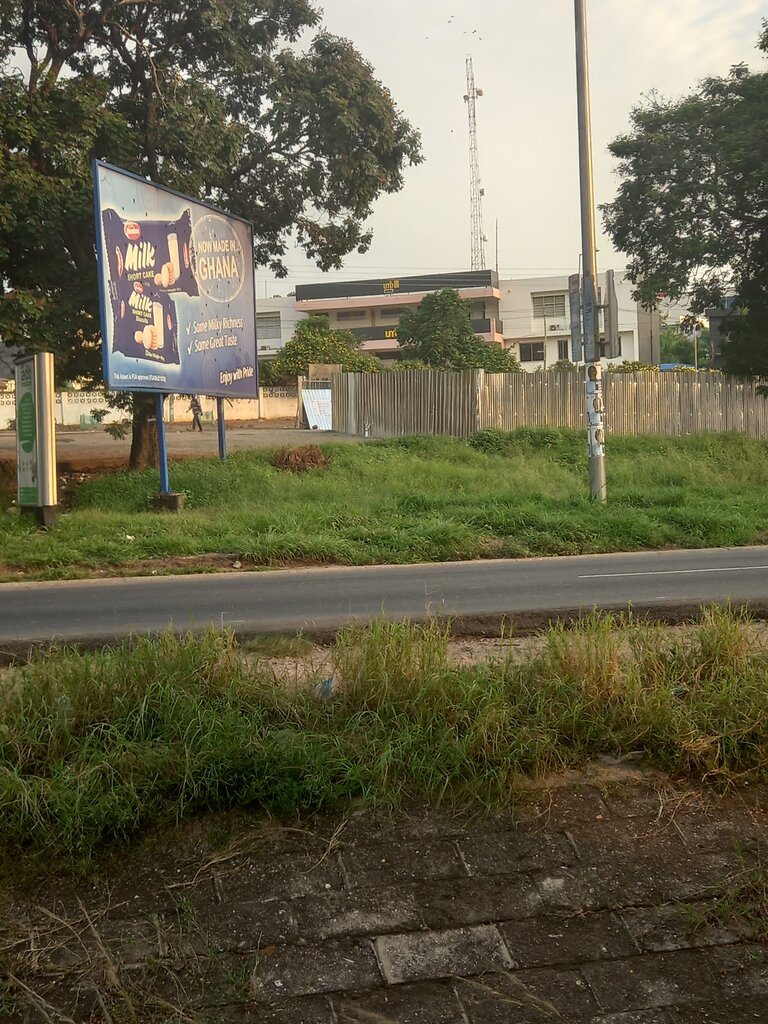 Bank Umb, Accra, photo