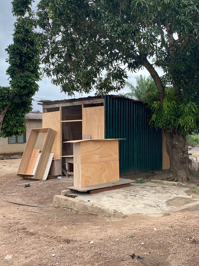 Furniture store Capii, Earth, photo