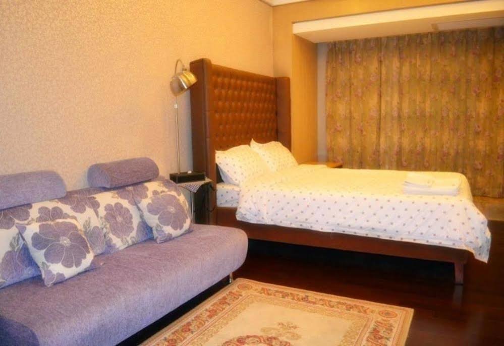 Фото Modern Family Inn