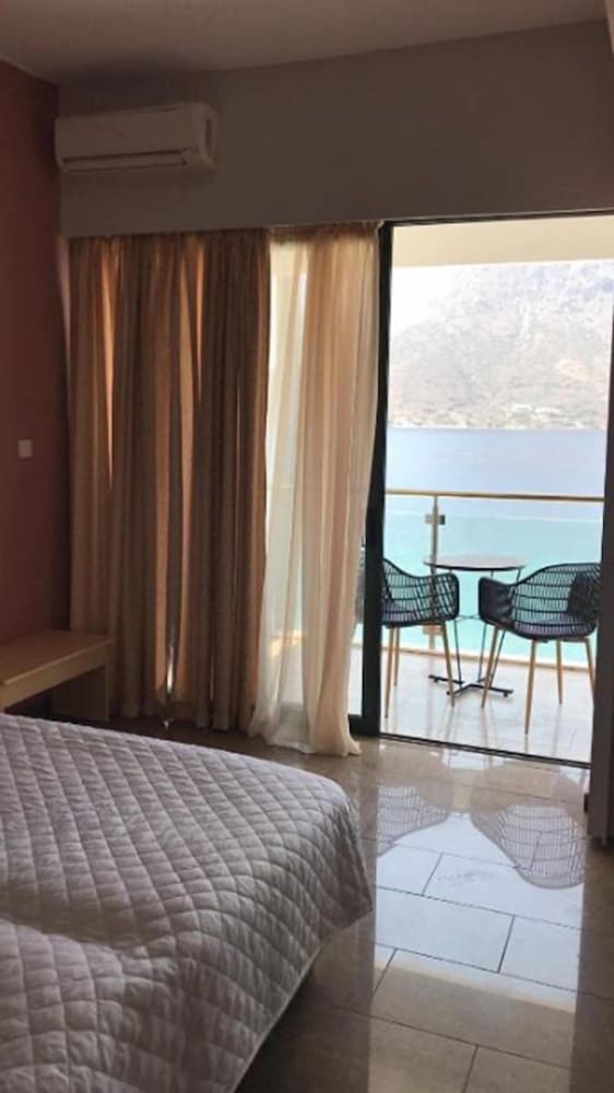 Фото Massouri Beach Hotel