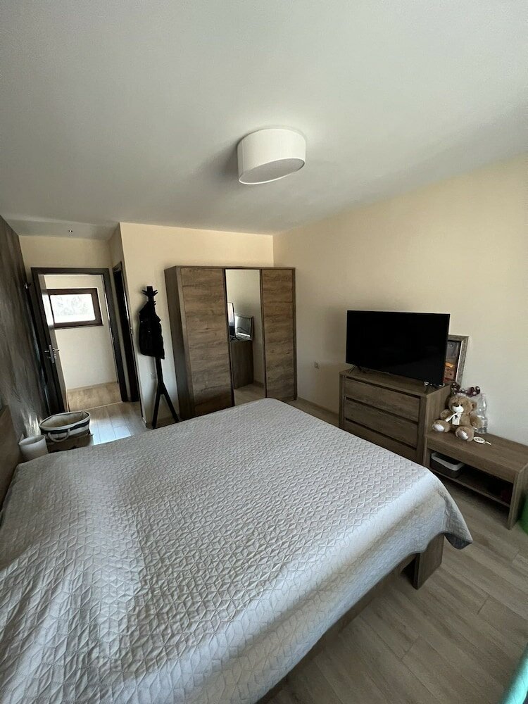 Фото Luxurious Sunset Villa with Pool