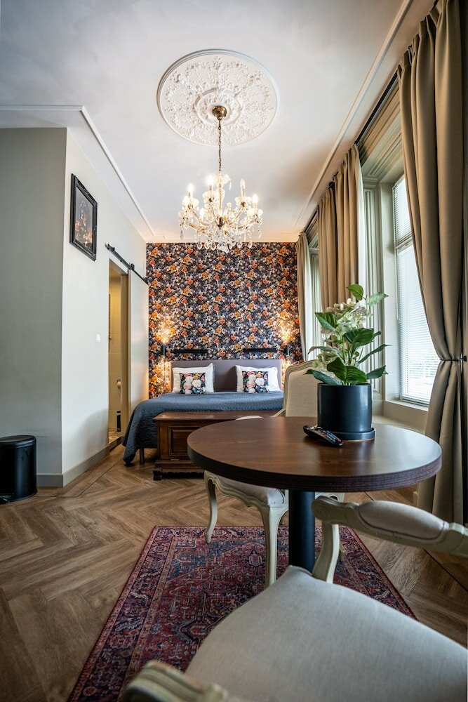 Фото The Aquarium