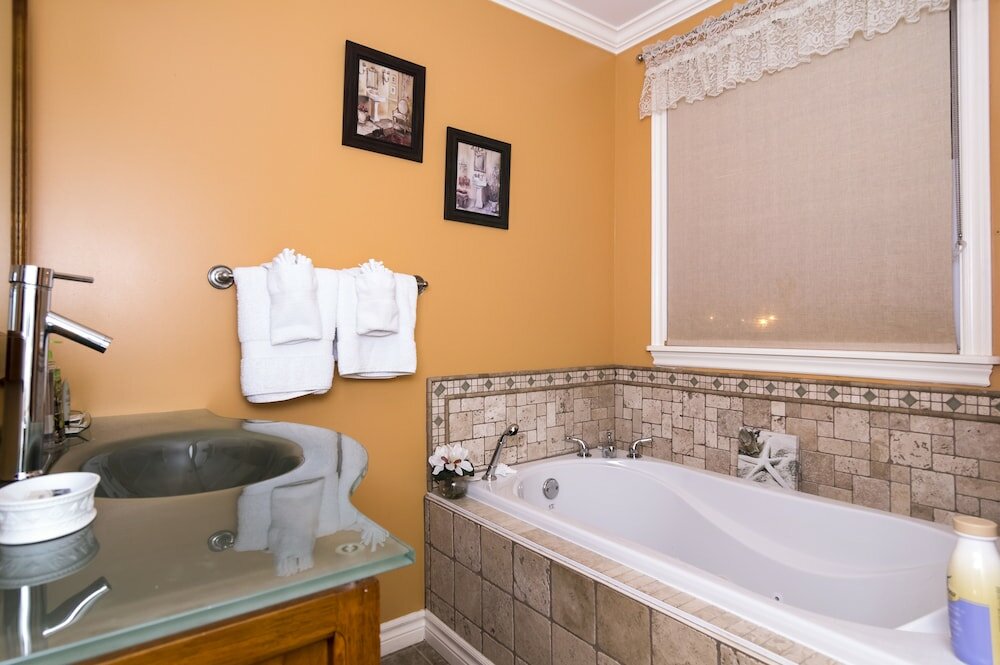 Фото Whitsha Inn B&b