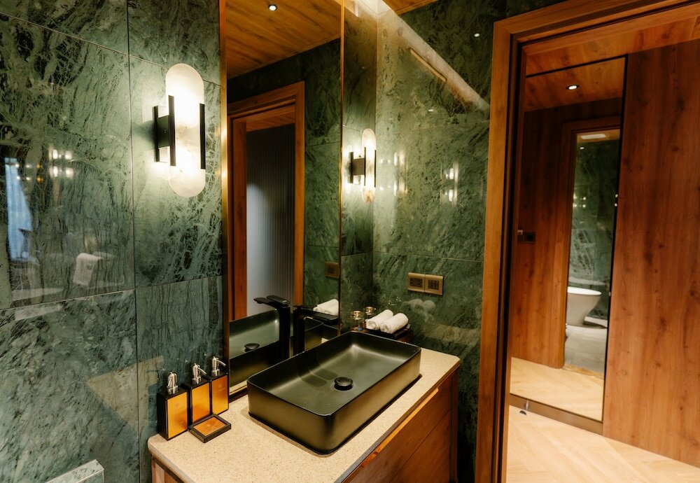 Фото La Passion Premium Cau Go Hotel