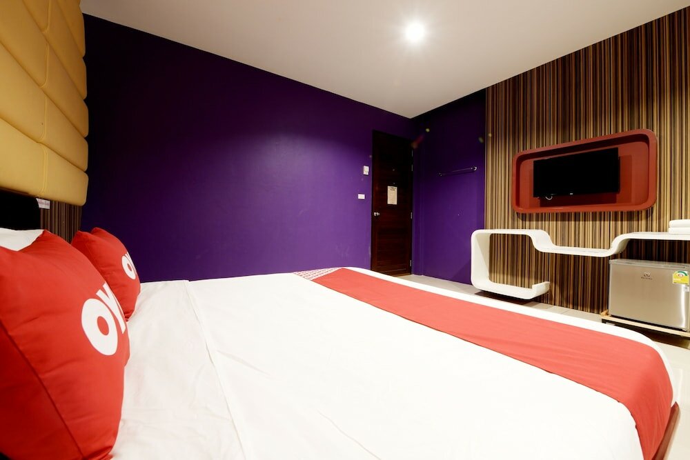 Фото Oyo 477 Sriracha Hotel And SPA