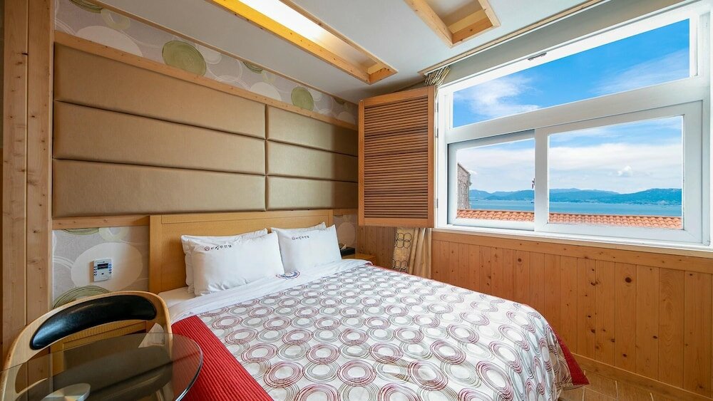 Фото Yeosu King Pension Tel