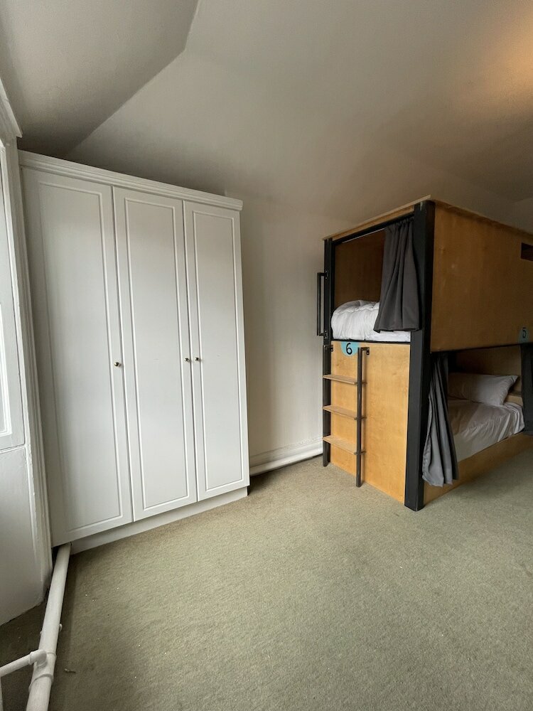 Фото Leevin Hostel George