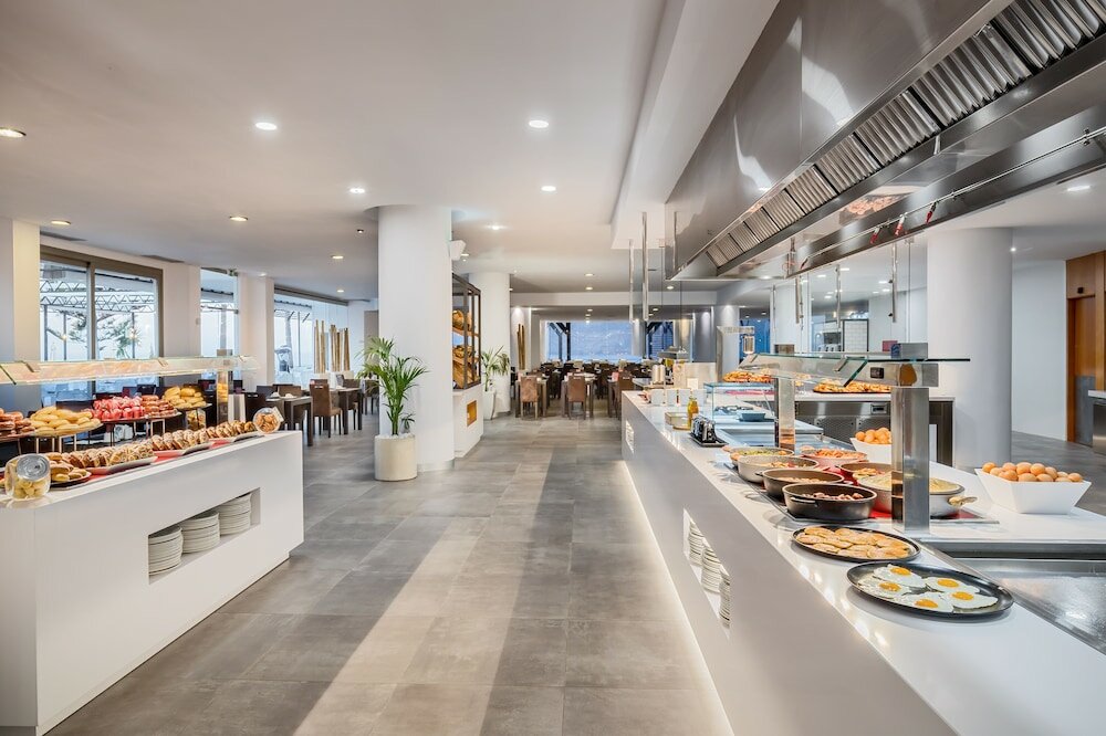 Фото Barceló Santiago