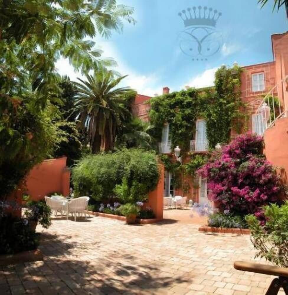 Фото Hotel Casa Palacio Conde de la Corte