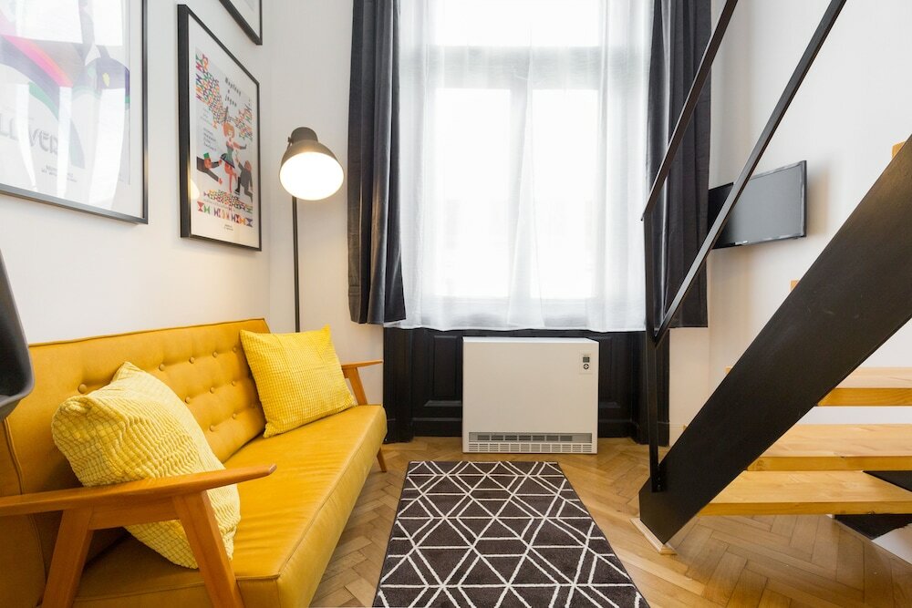 Фото Leah Studios