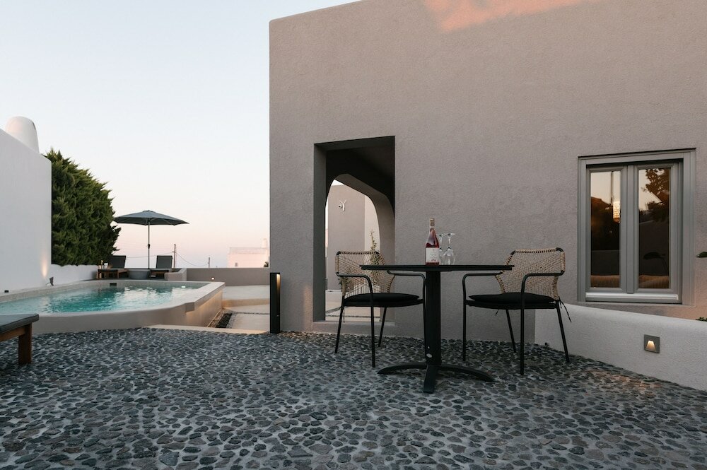 Фото Elements Cozy Suites