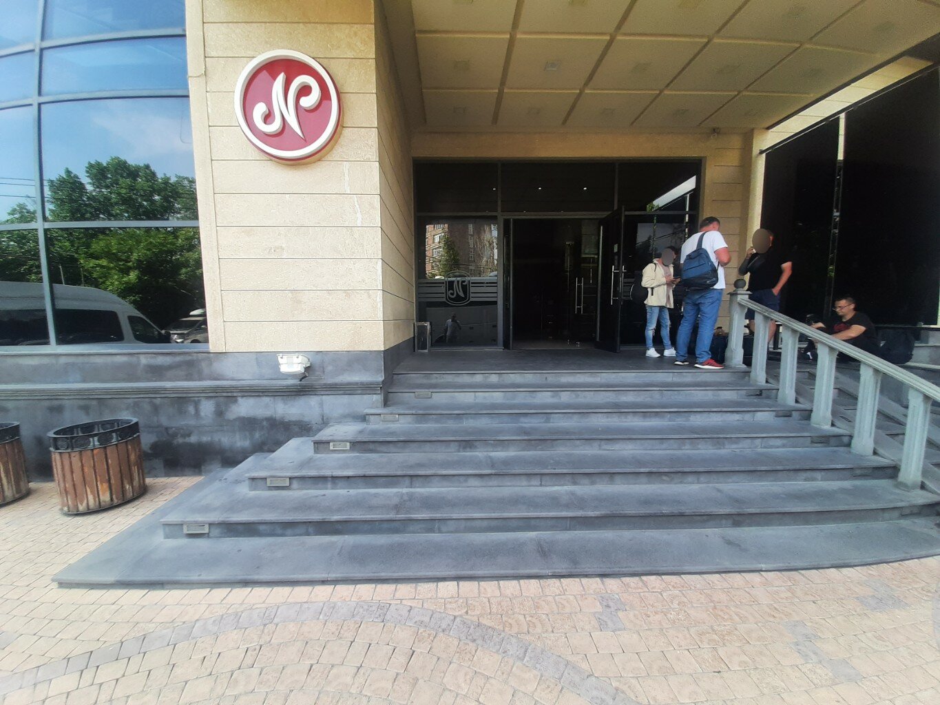 Фото New Nairi Hotel