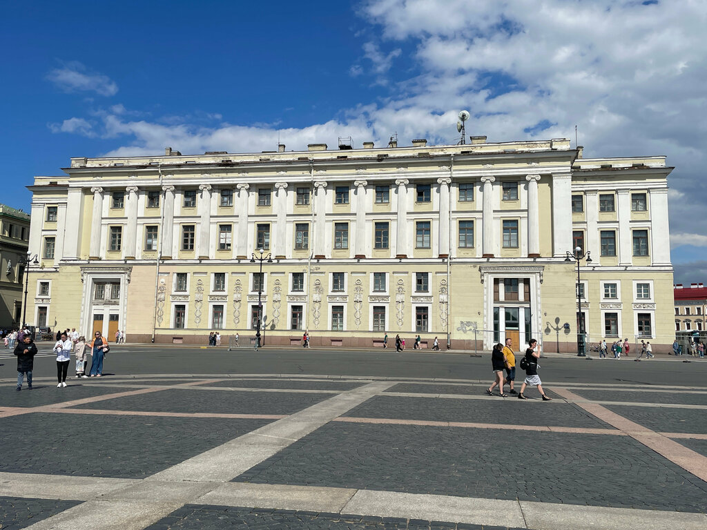 Landmark, attraction Здание штаба гвардейского корпуса, Saint Petersburg, photo