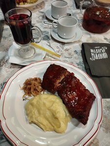 Romanovo podvorie (Alapayevsk, ulitsa Korobkina, 14к95), cafe