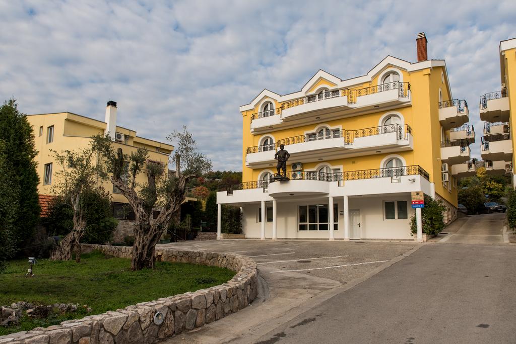 Фото Hotel Crnogorska Kuca