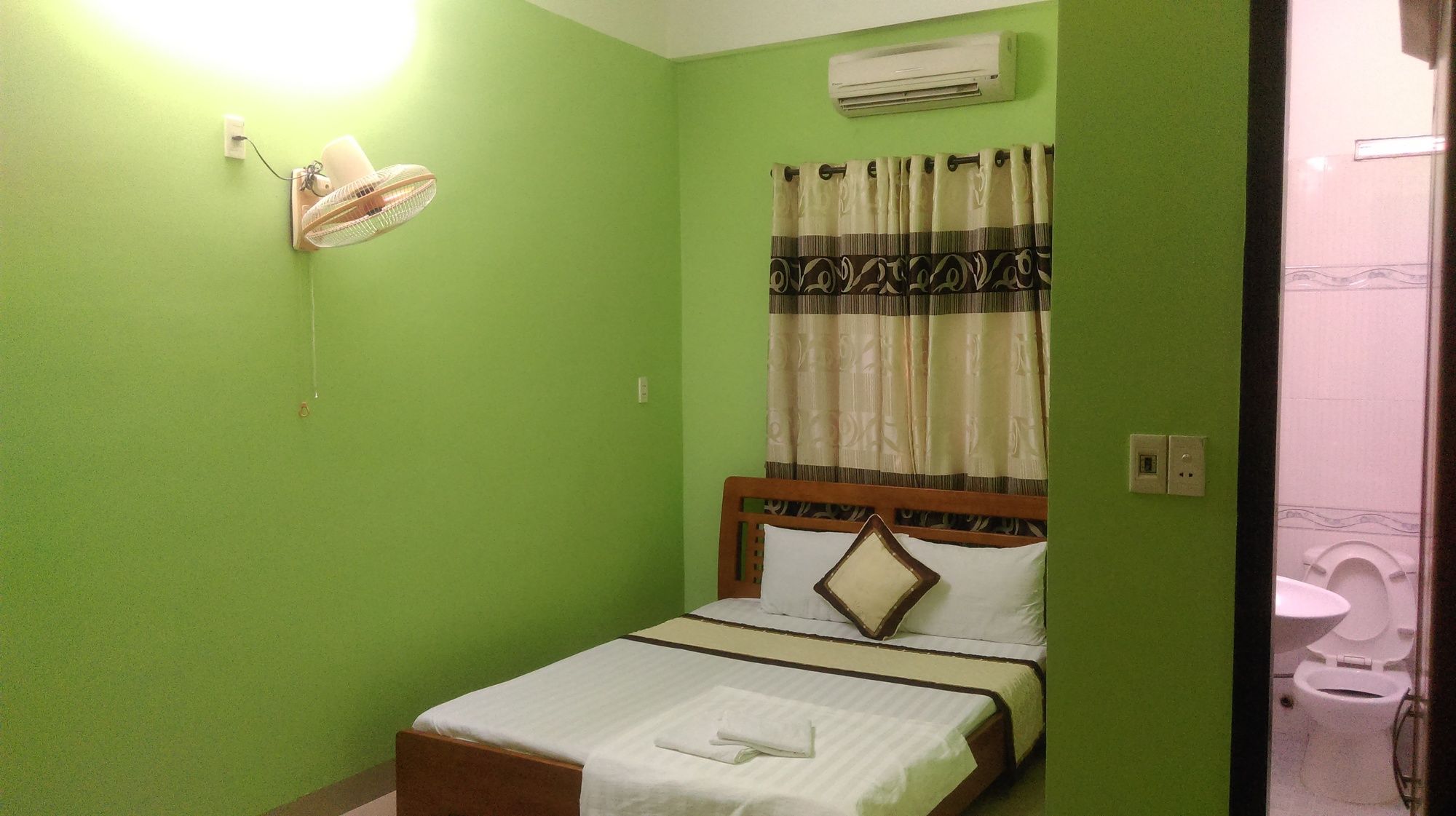 Фото Honey Hotel