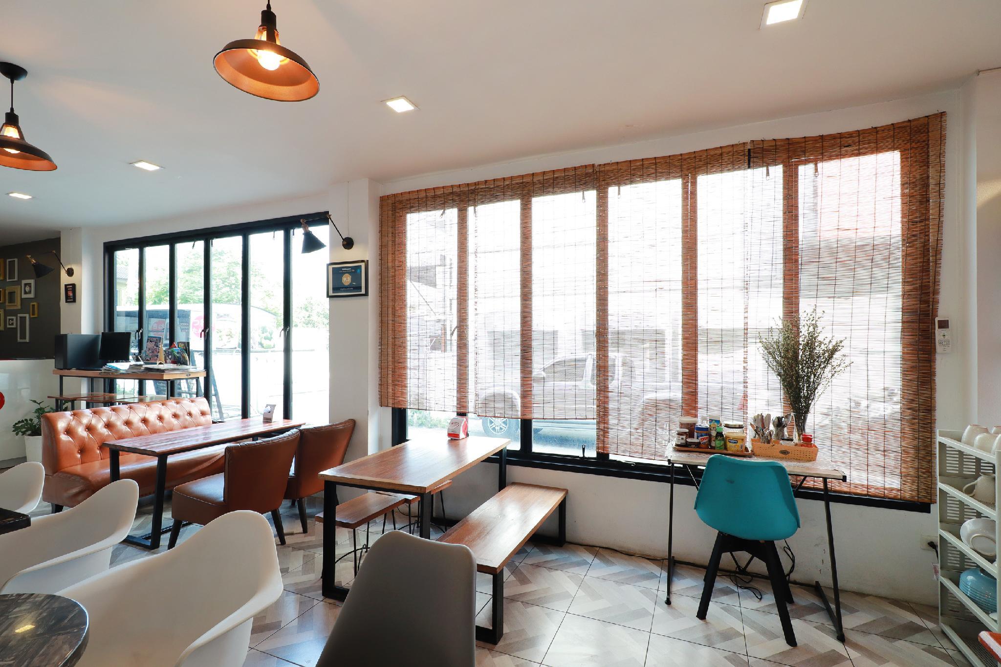 Фото Oyo 531 Le Light House & Hostel