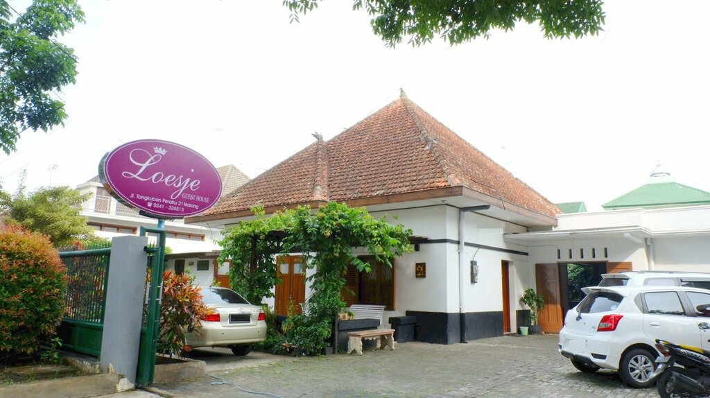 Hotel Loesje Guest House, Malang, photo