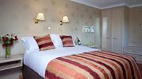 Фото The Lodge Hotel