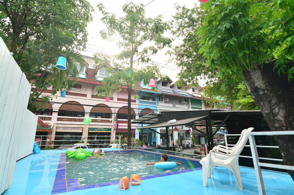 Hotel Oyo 1163 Eden Hostel, Phuket, photo