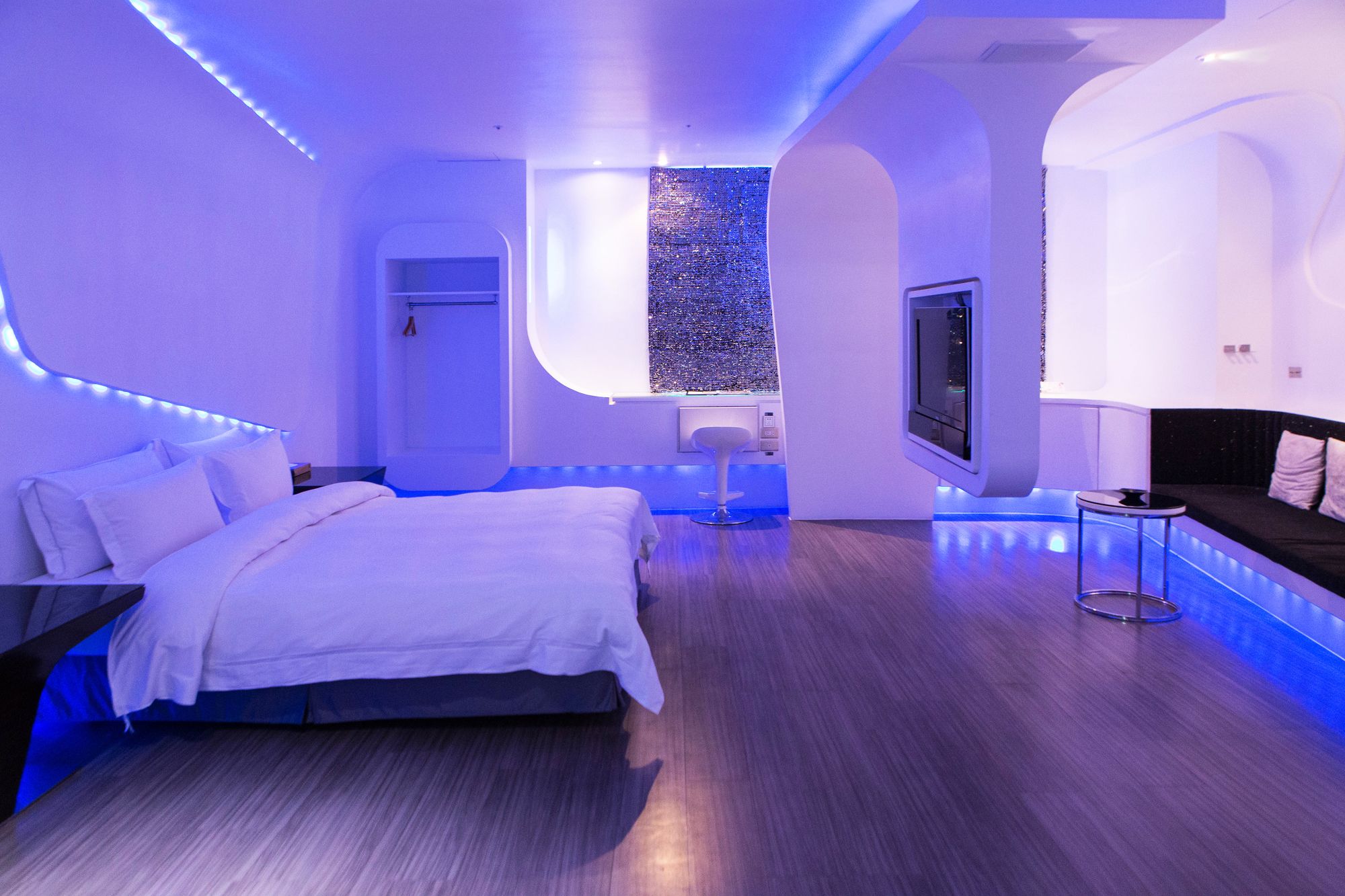 Фото All-Ur Boutique Motel - Tai-Chung Branch