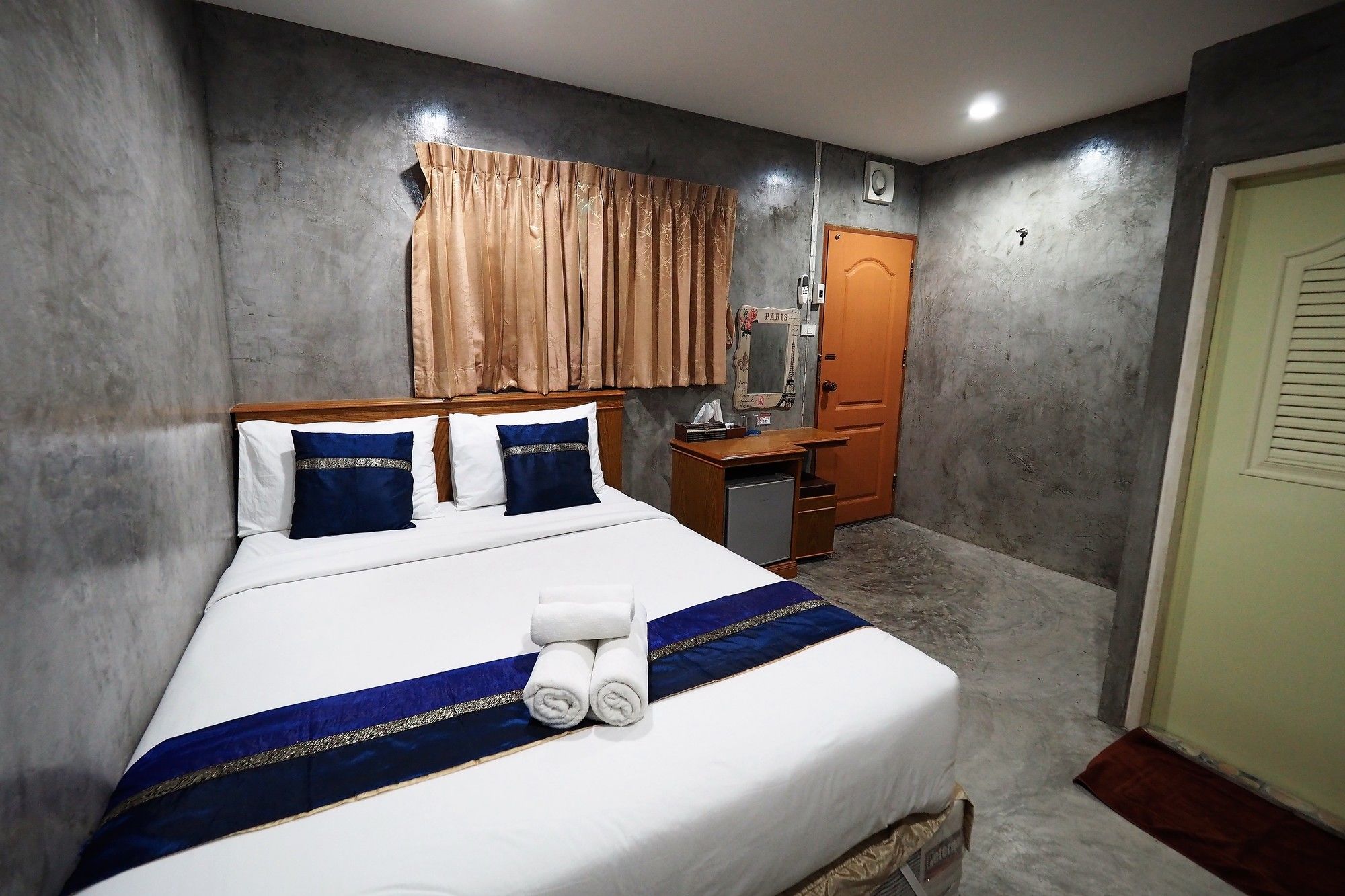 Фото Phoom House